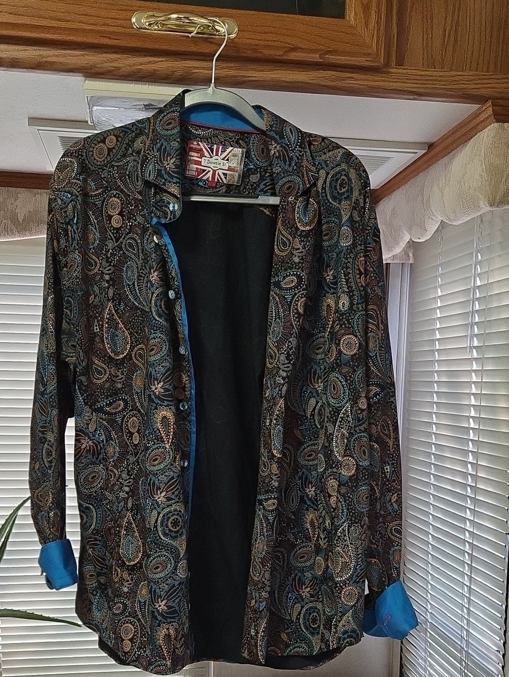 London Couture Paisley Button-Up Mens Dress Shirt with Blue Trim
